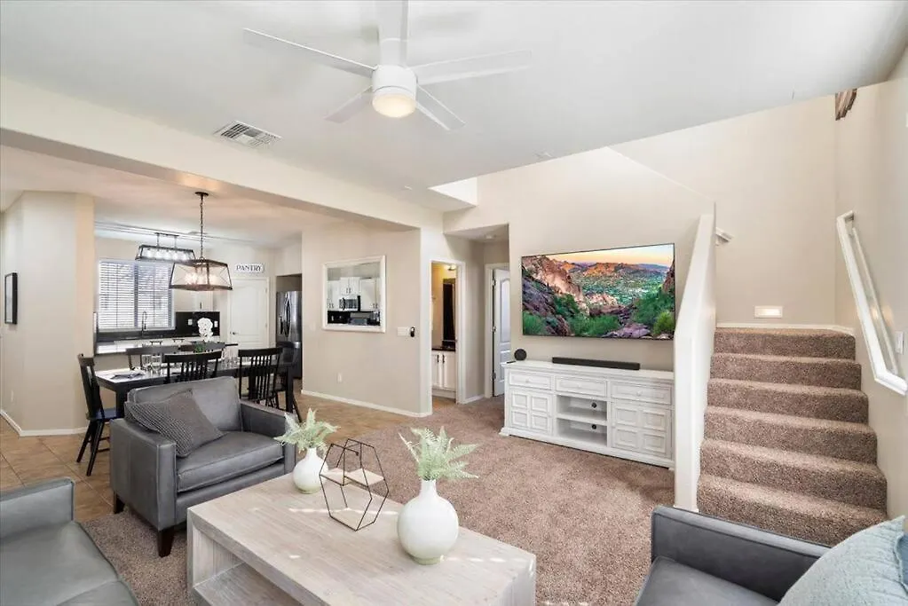 Gilbert Home-4 Bed 3 Bath- Pets Welcome Holiday home