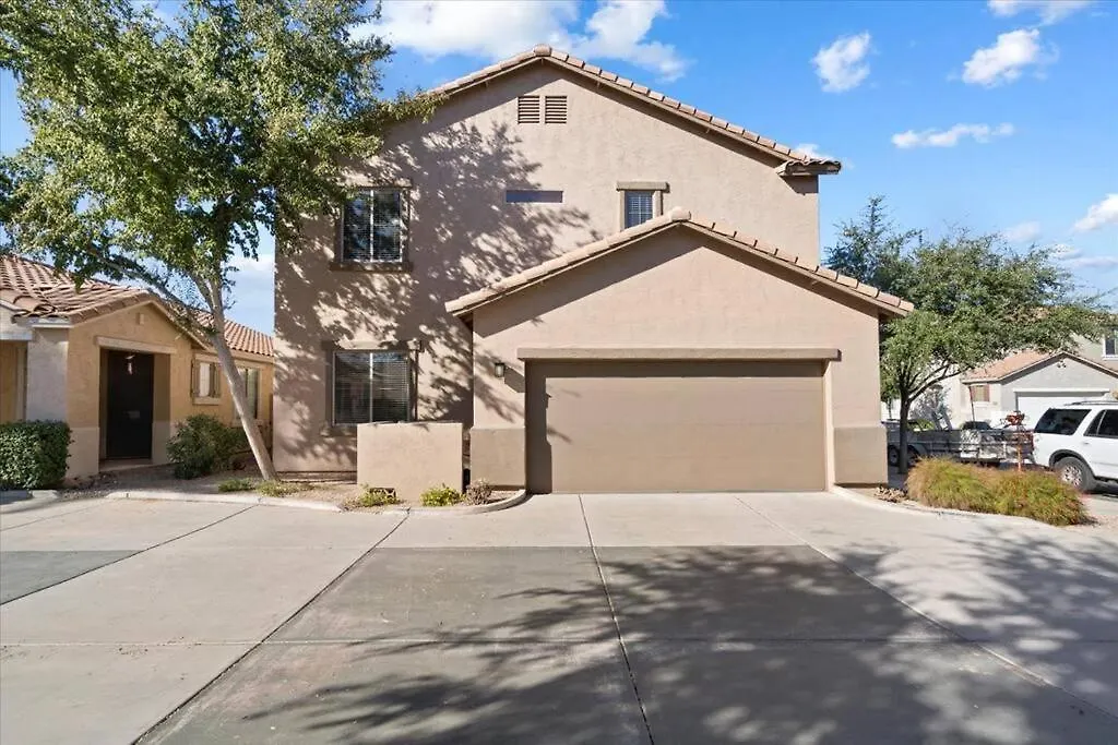 Gilbert Home-4 Bed 3 Bath- Pets Welcome 0*,